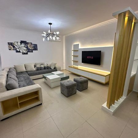 Elby Apartments Берат Екстер'єр фото