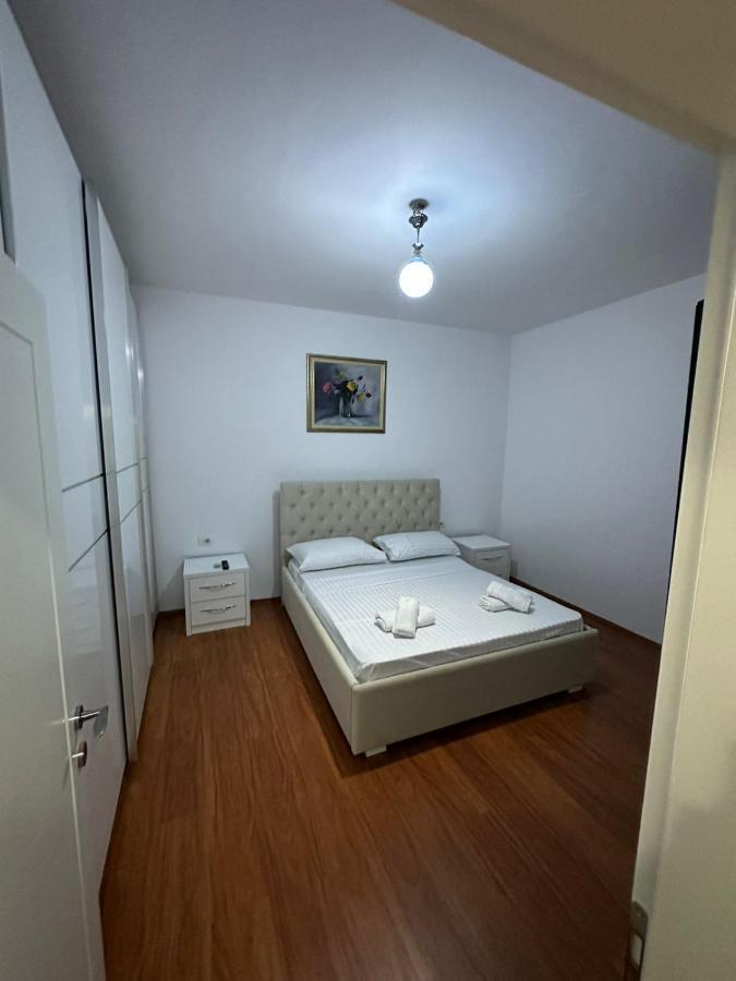 Elby Apartments Берат Екстер'єр фото
