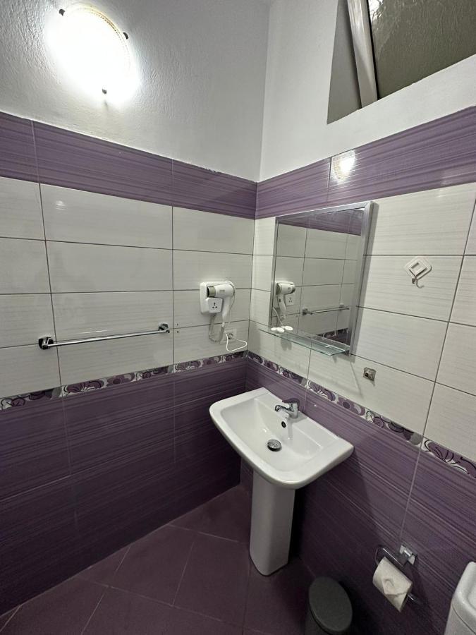 Elby Apartments Берат Екстер'єр фото