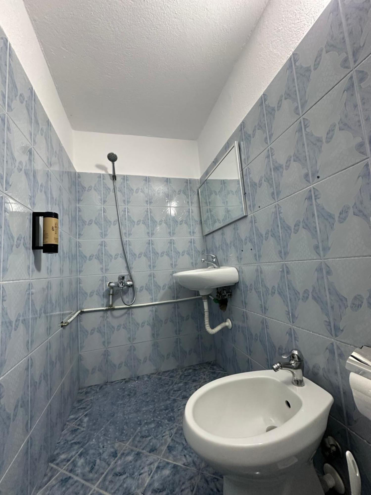 Elby Apartments Берат Екстер'єр фото