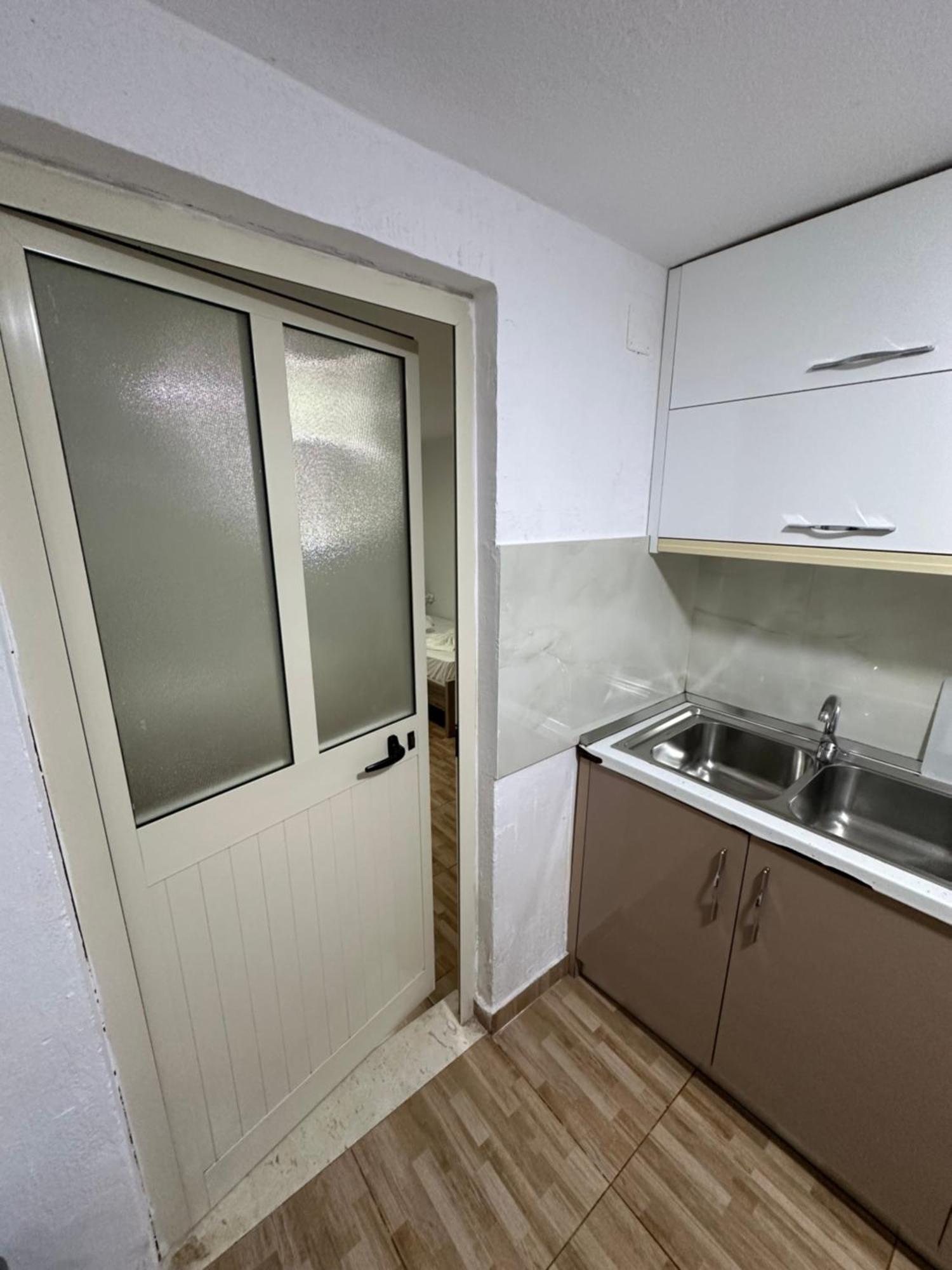 Elby Apartments Берат Екстер'єр фото