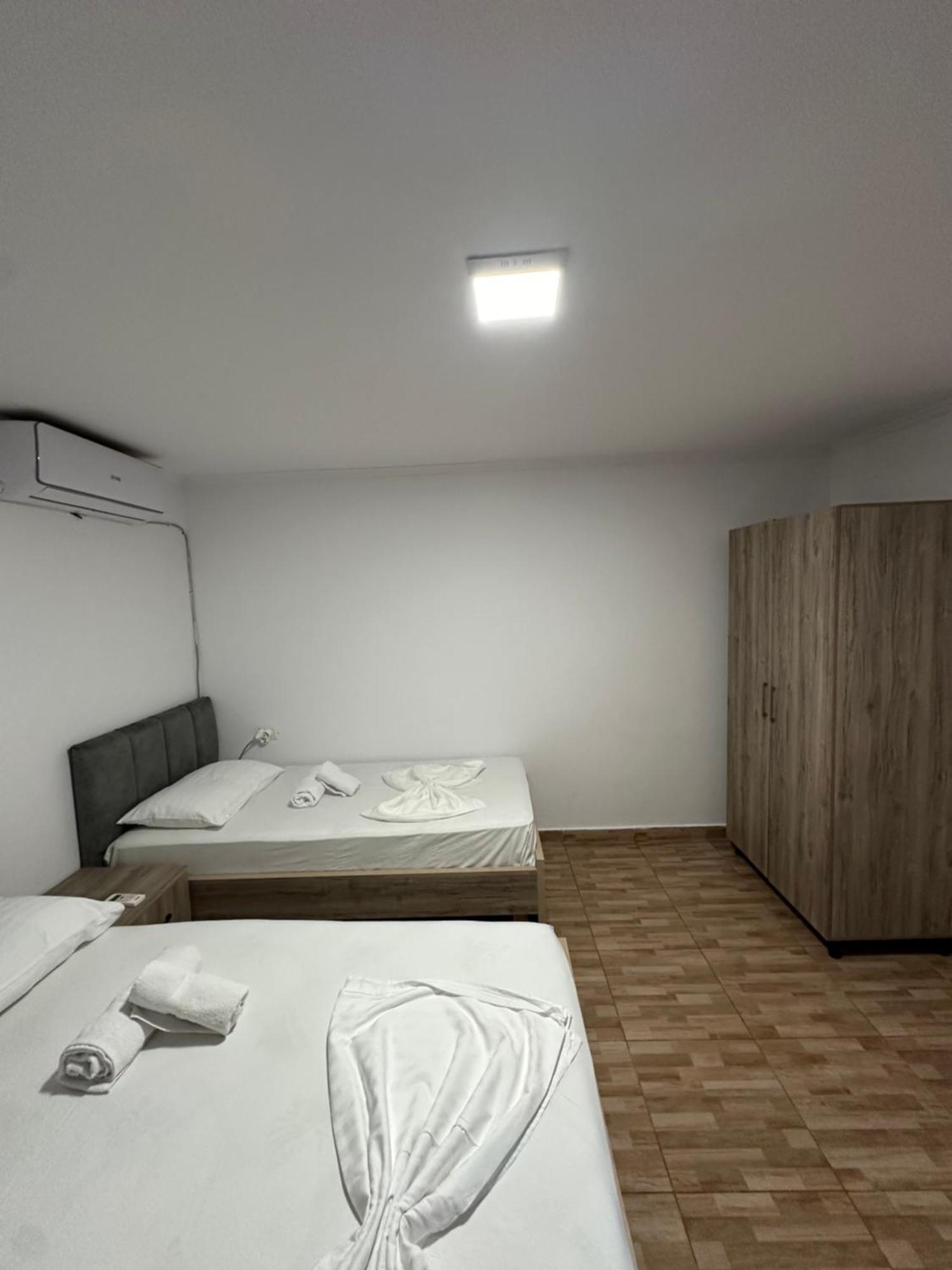 Elby Apartments Берат Екстер'єр фото